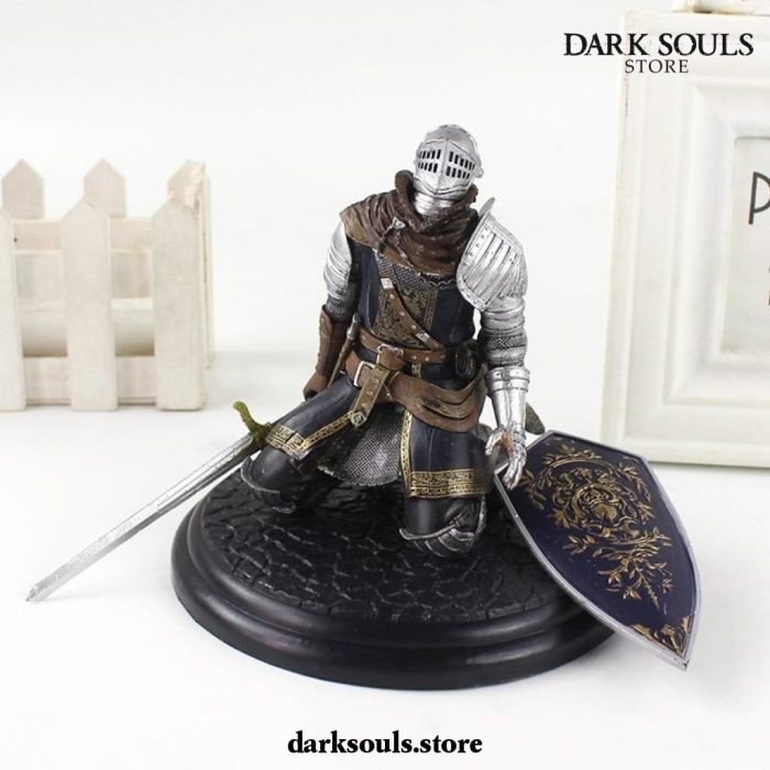 14Cm Dark Souls Black Faraam Knight With Sword Pvc Figure